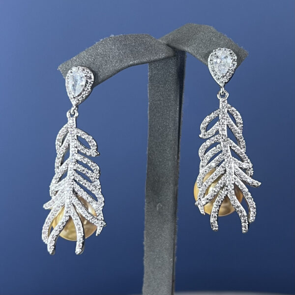 Серьги Firebird's Feathers с золотым жемчугом Shell Pearl