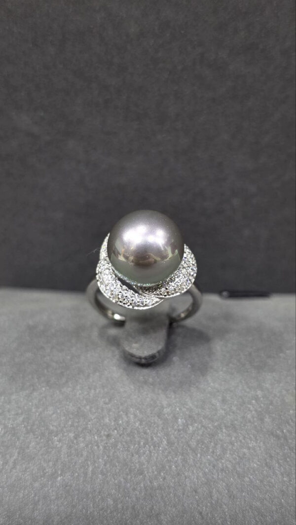 Кольцо Floral Grace с серебристым Shell Pearl