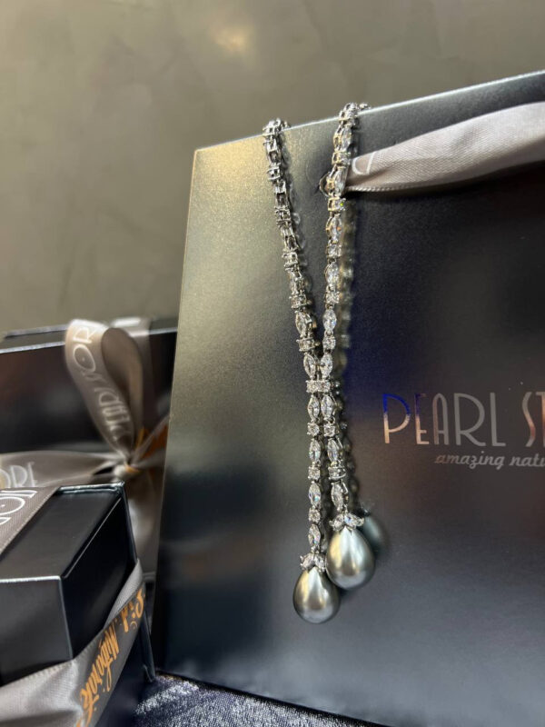 Колье Lasso с серебристым южноморским Shell Pearl