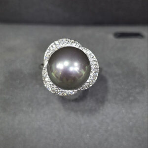 Кольцо Floral Grace с серебристым Shell Pearl
