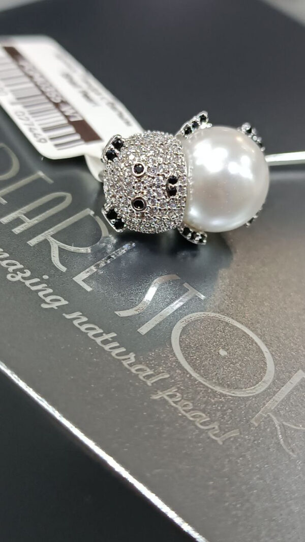 Брошь Панда с белым Shell Pearl