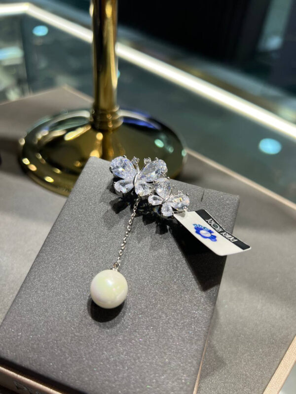 Брошь Бабочки с Shell Pearl