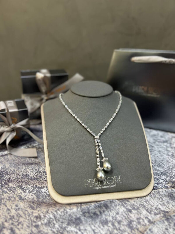 Колье Lasso с серебристым южноморским Shell Pearl