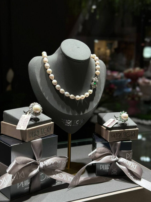 Колье Emerald с жемчугом формы Rise