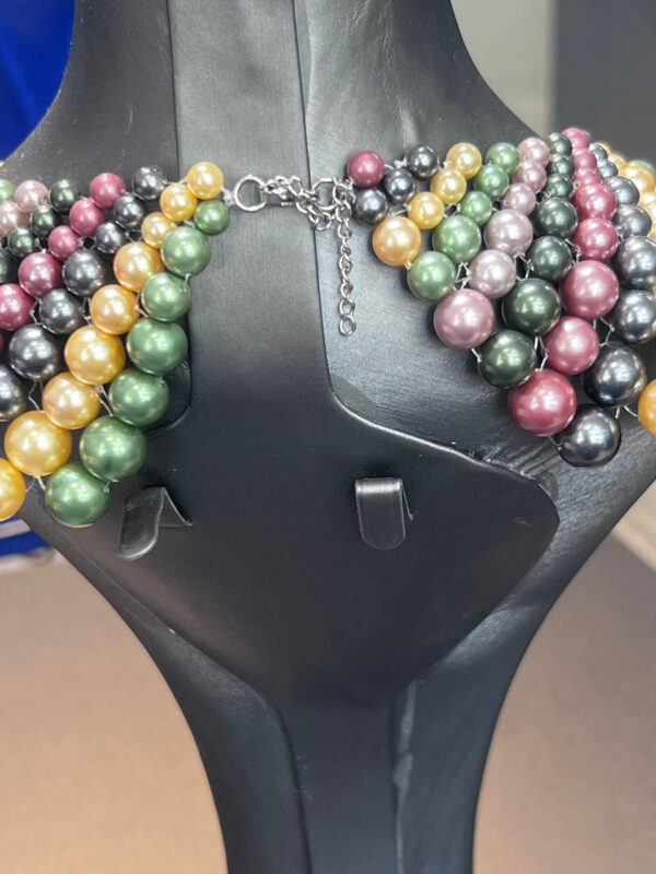 Ожерелье Pearl Collar в ярких тонах Shell Pearl