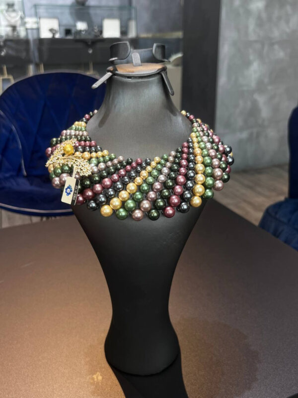 Ожерелье Pearl Collar в ярких тонах Shell Pearl