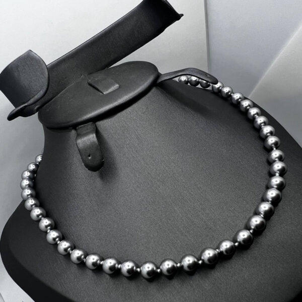 Классический чокер из серебристых Shell Pearl 6 мм