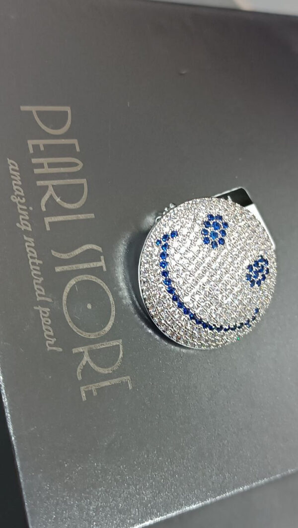 Брошь Smile