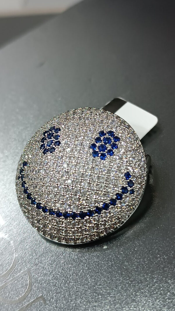 Брошь Smile