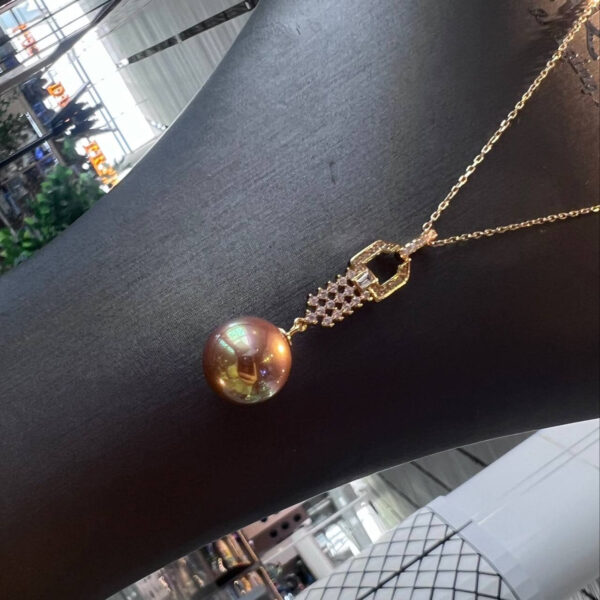 Подвеска Forma Noire — серия Bauhaus Champagne Gold