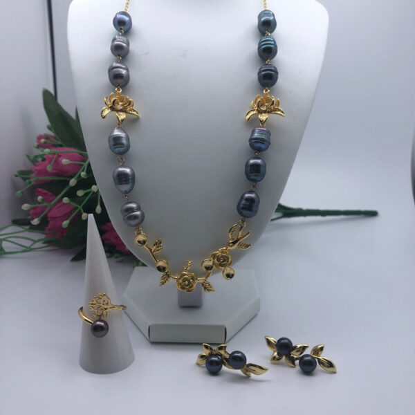 Сет Handmade украшений в Бохо стиле с черным жемчугом - колье, серьги и кольцо