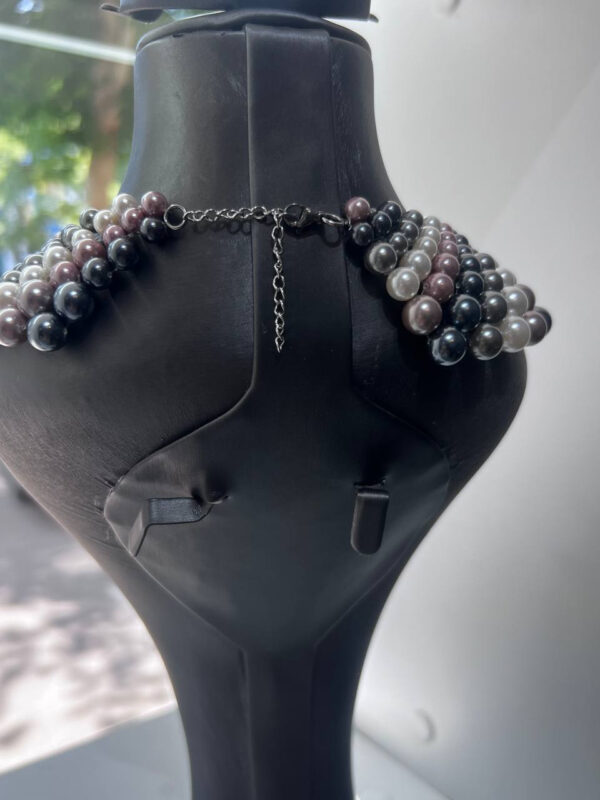 Ожерелье Pearl Collar в темный тонах