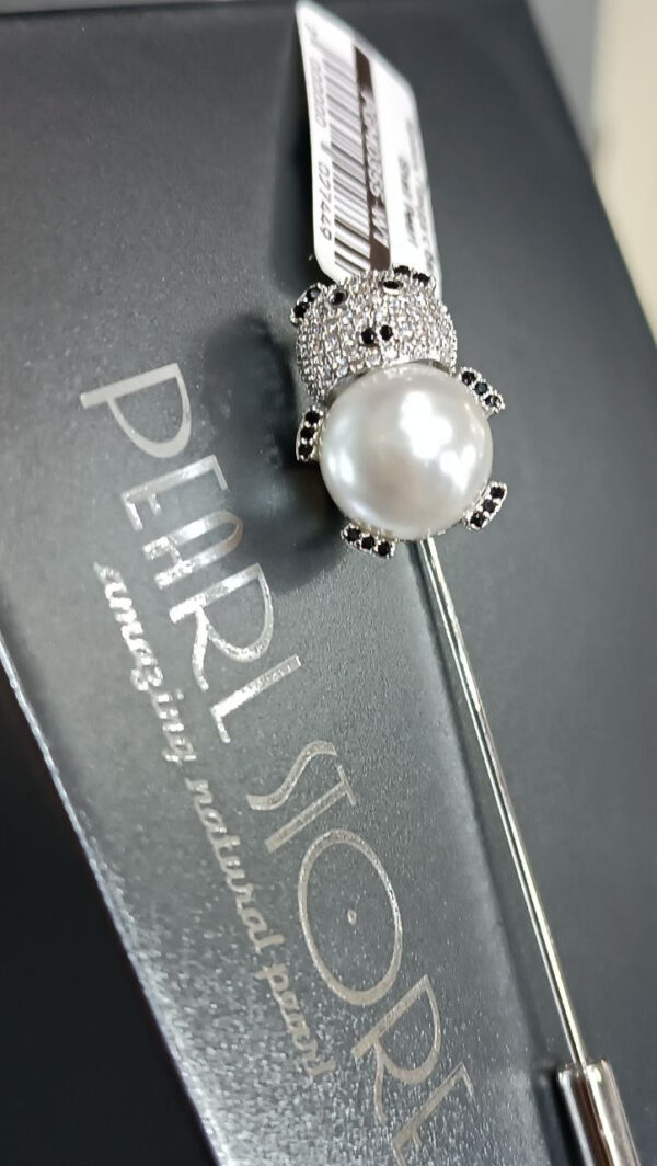 Брошь Панда с белым Shell Pearl