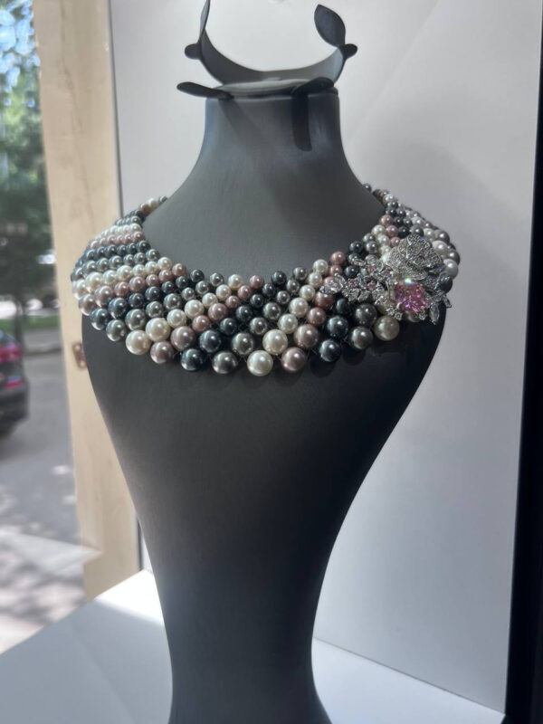Ожерелье Pearl Collar в темный тонах