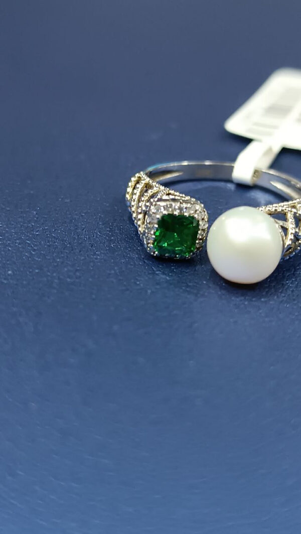 Изящное кольцо Pearl Horn с полусферической жемчужиной