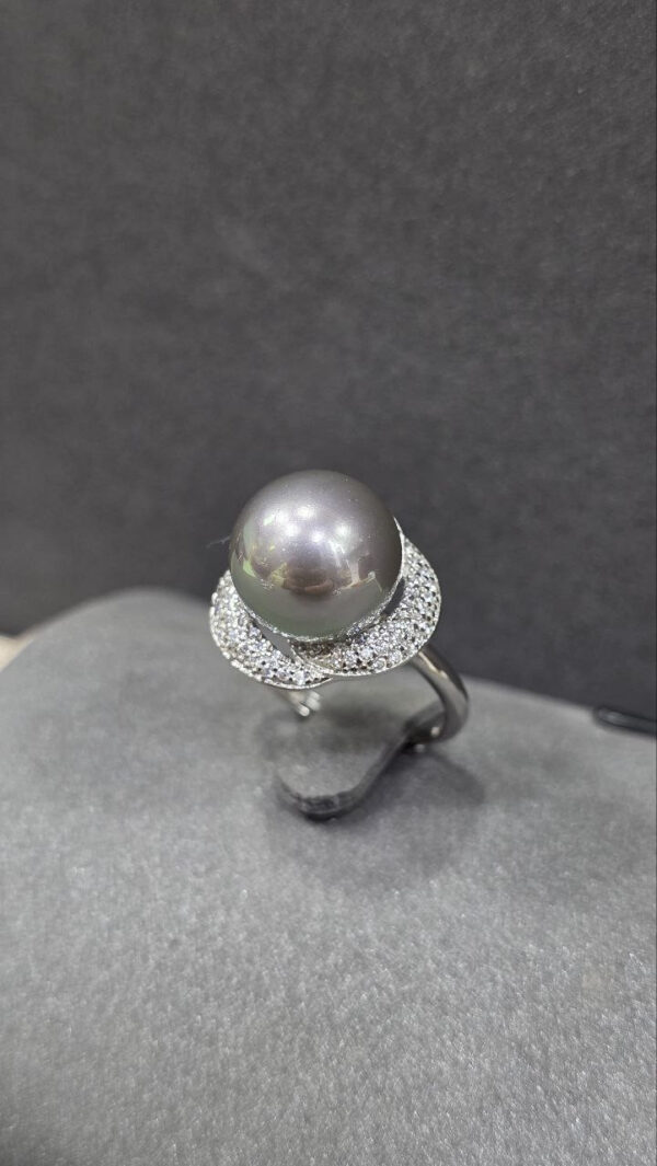 Кольцо Floral Grace с серебристым Shell Pearl